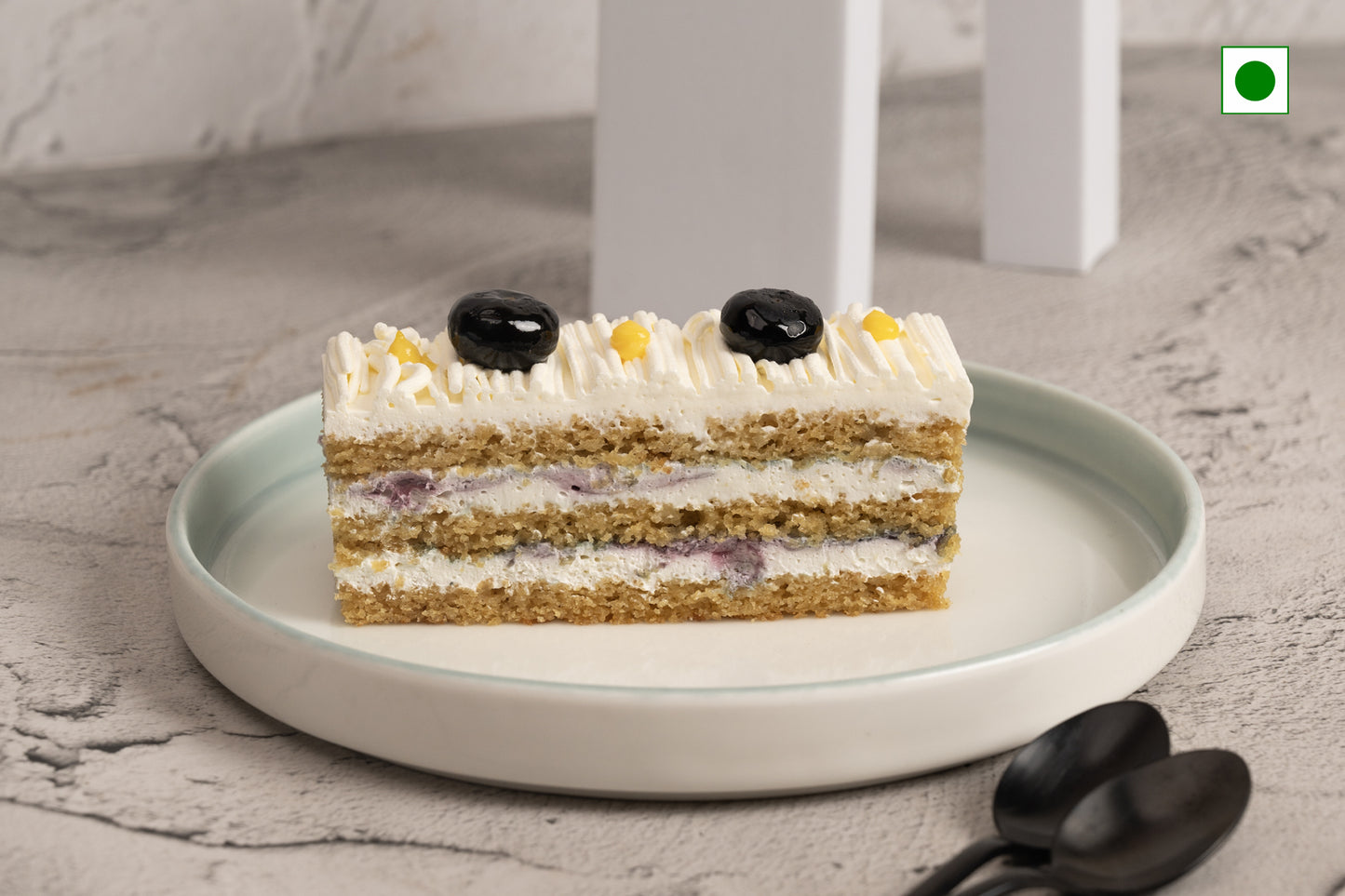 Eggless Vanilla Blueberry Pastry (Sugar Free, Maida Free)